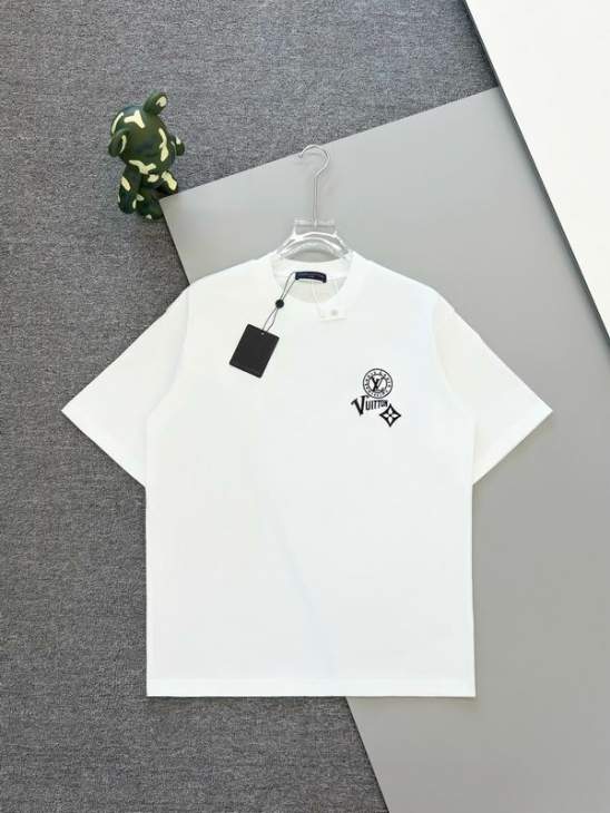 Picture of Louis Vuitton T Shirts Short _SKULVS-XLm6tx1257362